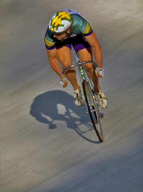 与日俱增 与日俱增